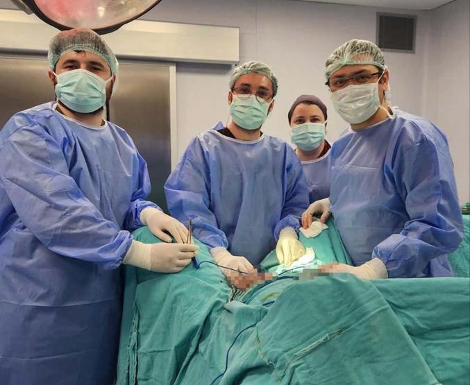 Anne karnındaki sıvı karaciğeri koruyor