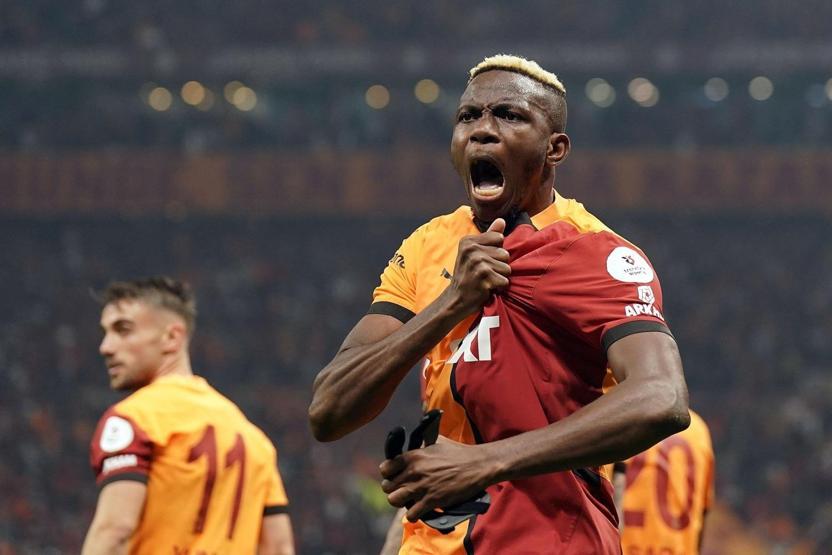 Victor Osimhenden Galatasaray taraftarlarını sevindiren haber