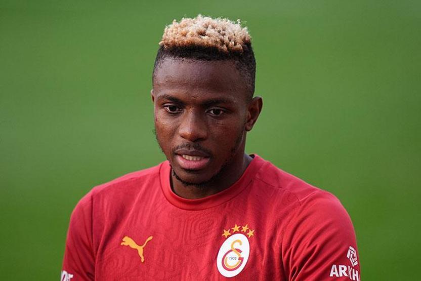 Victor Osimhenden Galatasaray taraftarlarını sevindiren haber