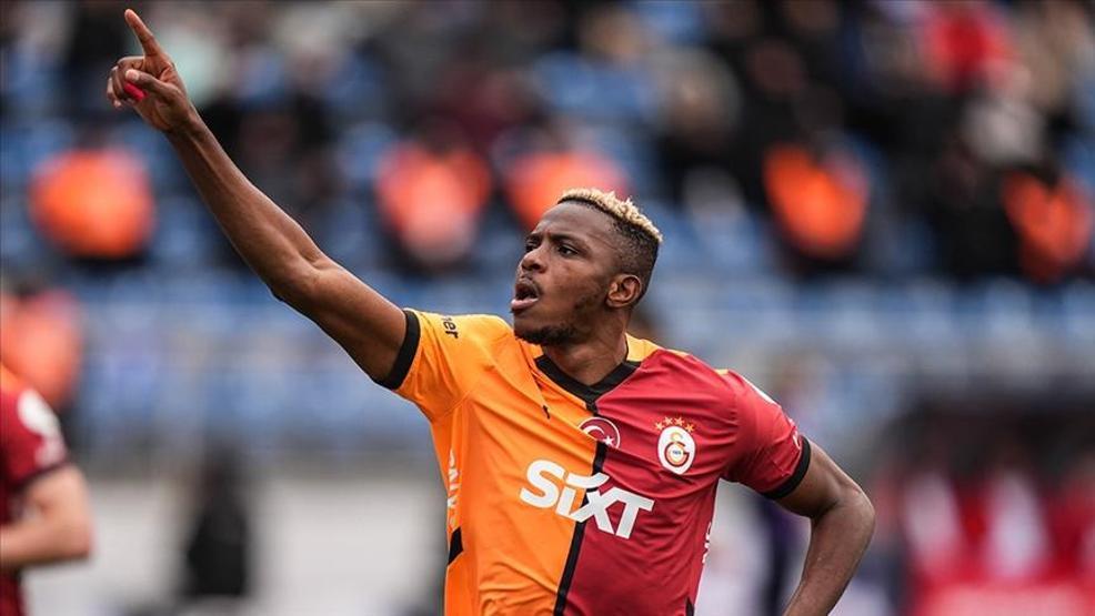 Victor Osimhenden Galatasaray taraftarlarını sevindiren haber