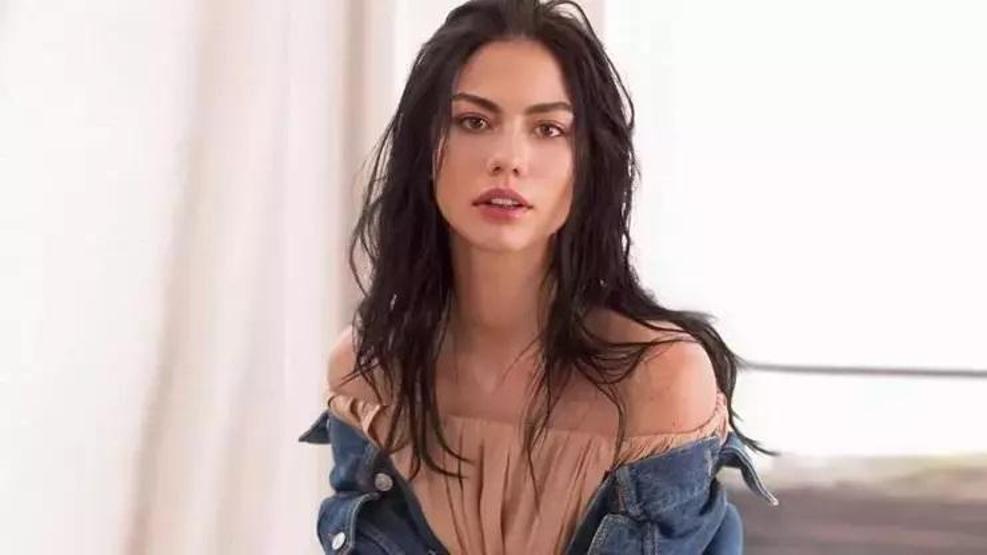 Sadakatsizin Asyasıydı Cansu Derenin bebek gibi cildinin sırrı ortaya çıktı YAŞLANMA KARŞITI ETKİ