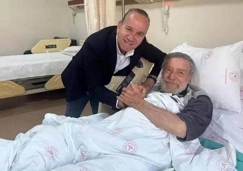 Selvi Boylum Al Yazmalımın Cemşitiydi Ahmet Mekin hastaneden taburcu oldu