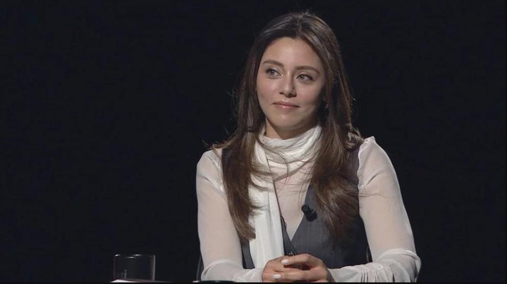 Kızılcık Şerbeti’nin Doğa’sı Sıla Türkoğlu: Oyunculuğa Nasıl Adım Attığını Anlattı