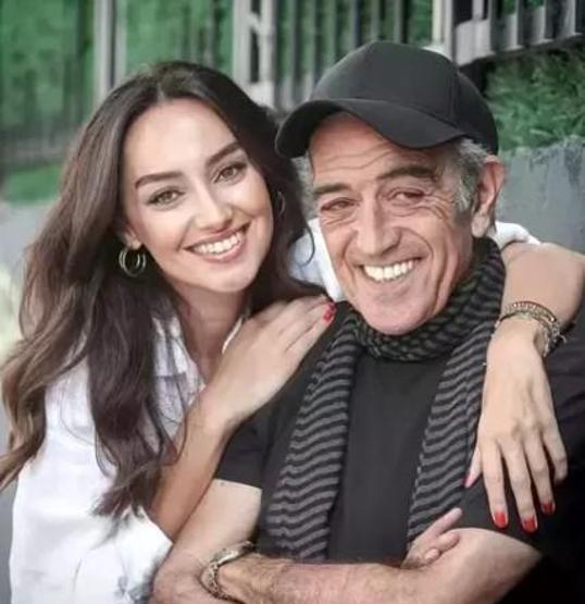 Türkü Akbayram’dan Yürek Burkan Paylaşım: “Zormuş, Gerçekten Çok Zormuş…”