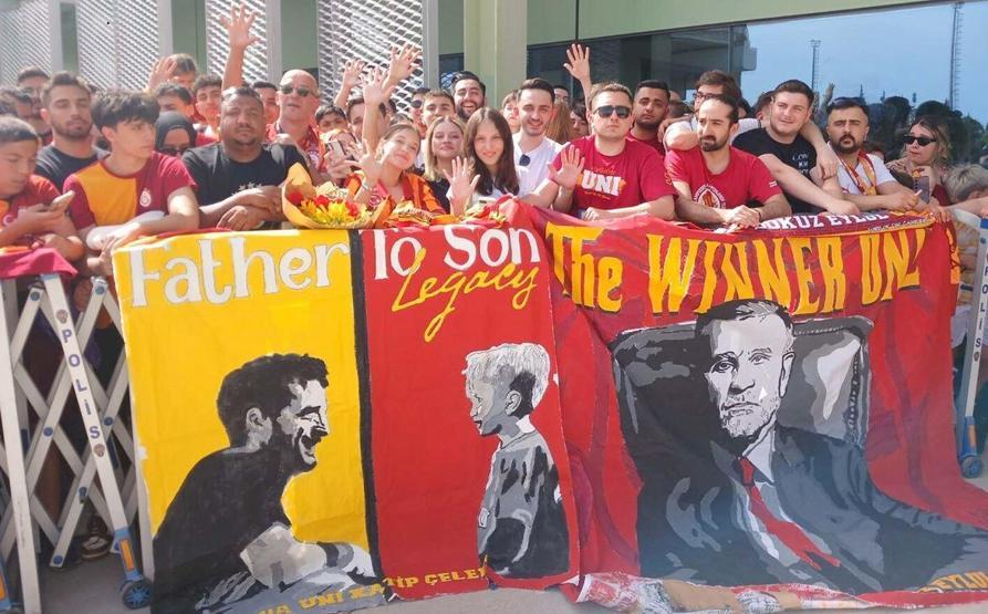 Şampiyon Galatasaray’a İzmir’de görkemli karşılama