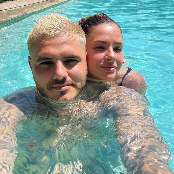 Galatasarayın yıldızı Icardi ile China Suarez havuzda aşka geldi O BAŞKA EVRENDEN BİR TANRIÇA
