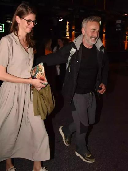 Kadıköyde aşka geldiler Mehmet Aslantuğ sevgilisi Canan Şahinle ilk kez görüntülendi