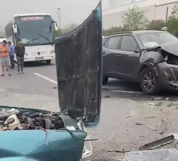 Ünlü Oyuncu Şerif Sezer Trafik Kazası Geçirdi İşte Sağlık Durumu