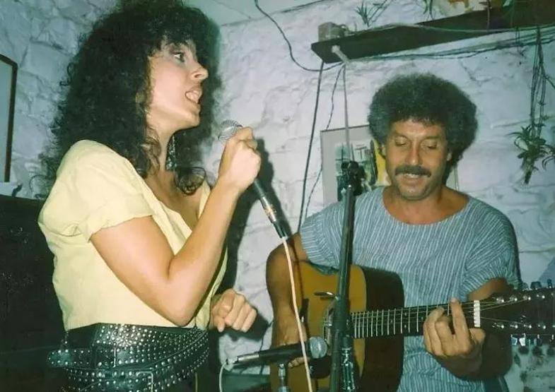 Hayali Gazeteci Olmaktı, Müzik Dünyasının Amcası Oldu İlhan Şeşenin Hayat Hikayesi
