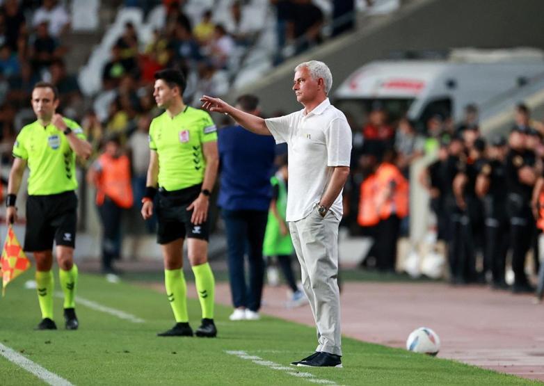 Hatayspordan 4 gol yiyen Fenerbahçe, Mersinde ilkleri yaşadı