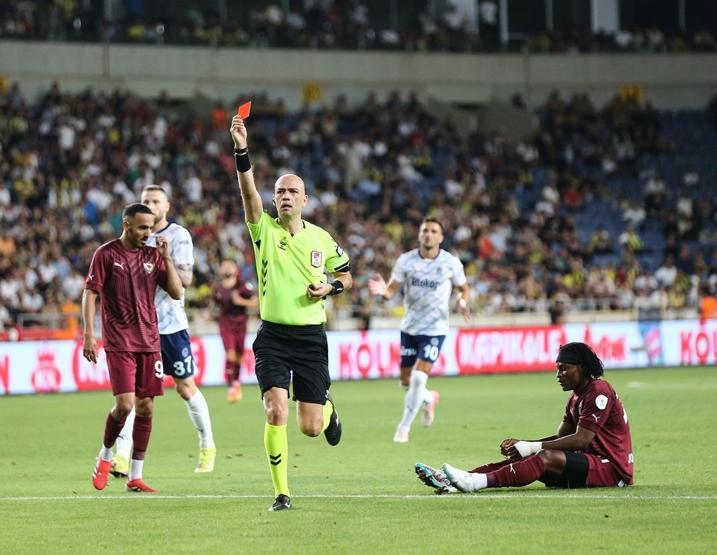 Hatayspordan 4 gol yiyen Fenerbahçe, Mersinde ilkleri yaşadı