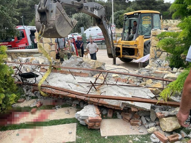 Düğün salonunda çöken taş kemerin altında kalmıştı: Doktorun eşi de hayatını kaybetti
