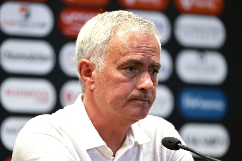 Fenerbahçe Teknik Direktörü Jose Mourinho: Başkan bana güveniyor
