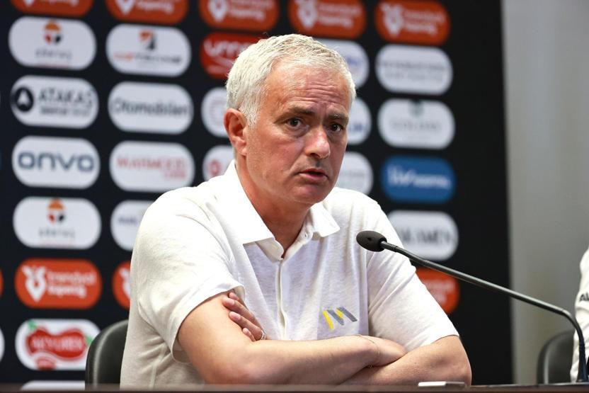 Fenerbahçe Teknik Direktörü Jose Mourinho: Başkan bana güveniyor