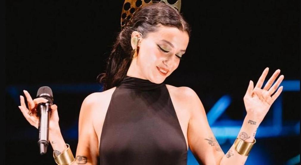 Melike Şahin’den makyajsız pozlar O Ses Türkiye jüri üyesi sosyal medyada gündem oldu