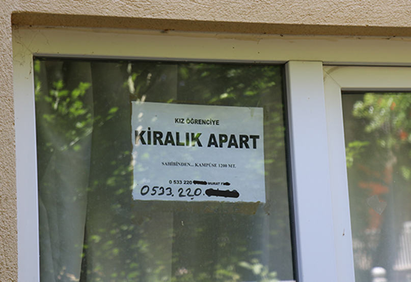Denizlideki apart skandalında mide bulandıran detaylar: Oğlunu da kayda almış | Kız öğrencilere akılalmaz tuzak