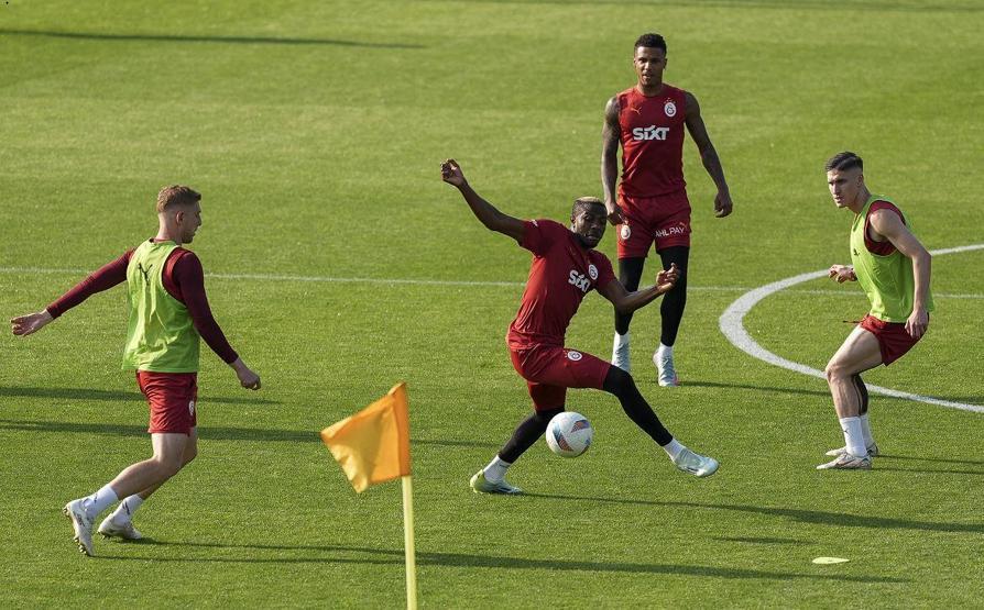 Galatasaray, sezonun son maçına hazırlanıyor Başakşehir…