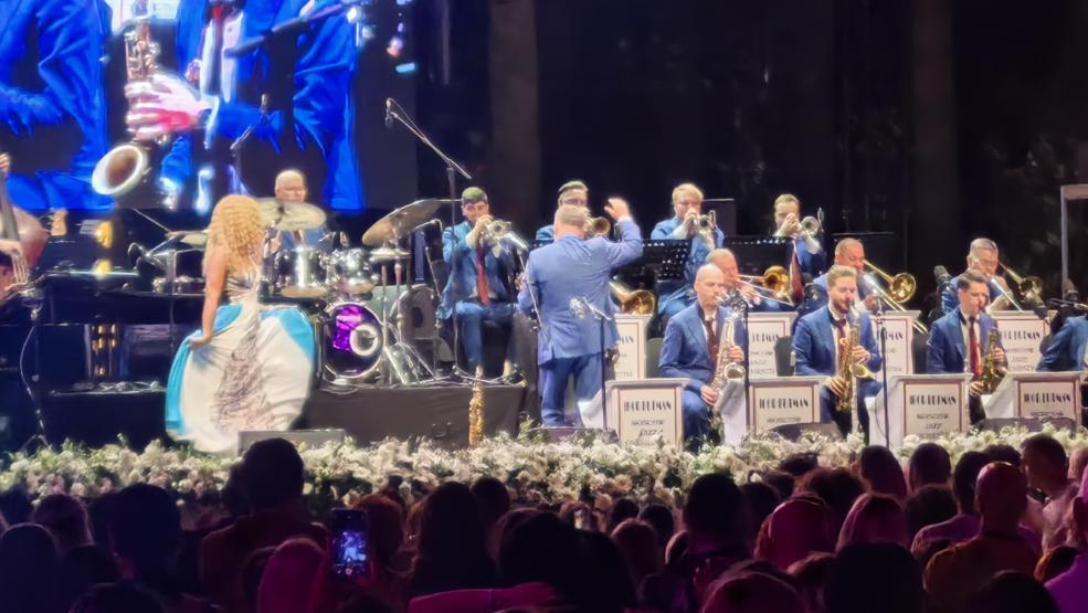 Cazın Nabzı Antalya’da Atıyor: Rus Efsane Butman Sahnedeydi