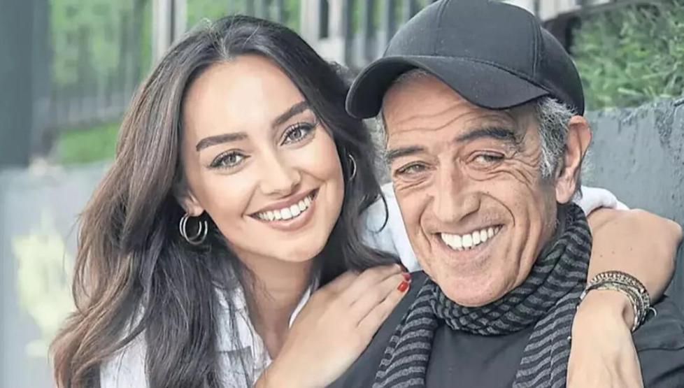 Edip Akbayram’ın Kızı Türkü Akbayram’dan Duygusal Paylaşım: “Gülüşüne Sarıldım”