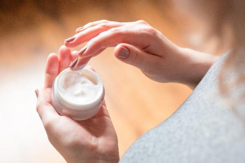 Dermatologdan Yazın Cildinizi Işıl Işıl Parlatacak 9 Etkili Öneri