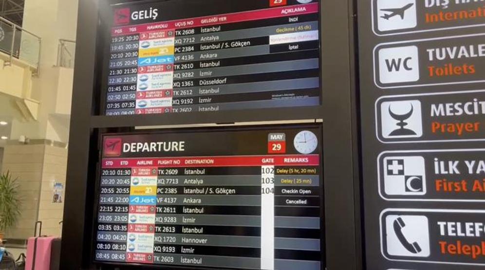 Diyarbakır Havalimanı pistinde çatlak Uçaklar başka meydanlara divert etti