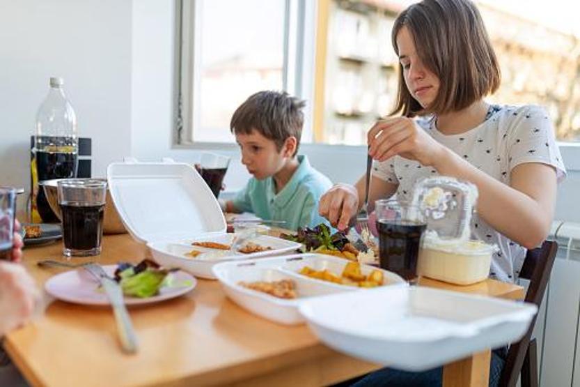 Çocuğunuz Hızlı mı Yiyor Bu Alışkanlık Obeziteyi Tetikliyor