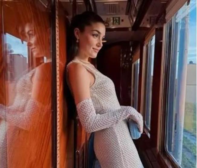 Hande Erçel ve Hakan Sabancının lüks tren yolculuğu dudak uçuklattı
