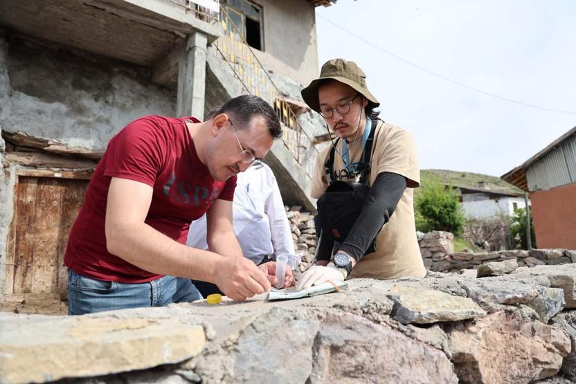Türk ve Japon bilim adamları Sivas ve çevresinde ölümcül kenelerle ilgili bilimsel saha çalışması başlattı