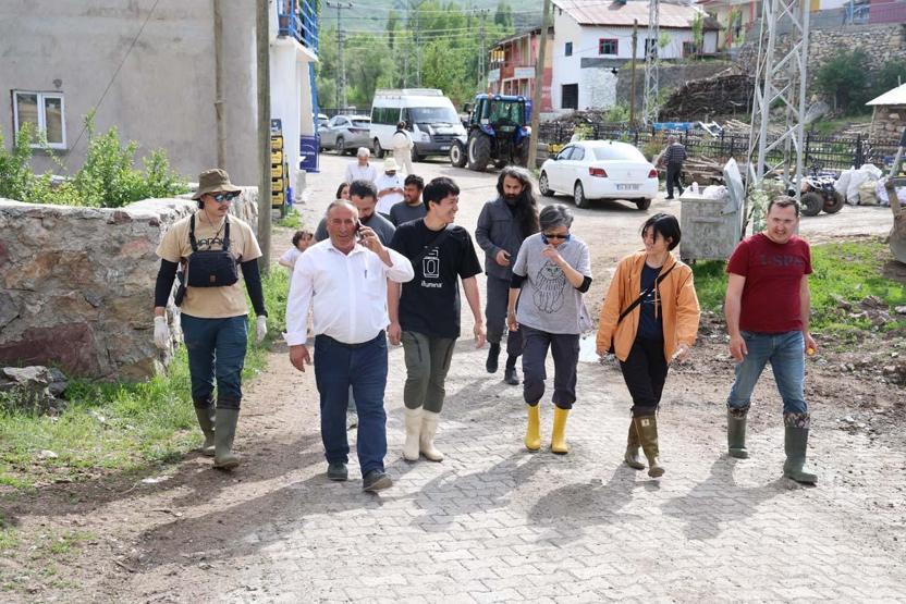 Türk ve Japon bilim adamları Sivas ve çevresinde ölümcül kenelerle ilgili bilimsel saha çalışması başlattı