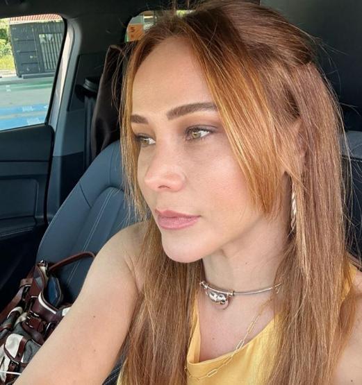 Kim der ki 45 yaşında Poyraz Karayelin Ayşegülü Burçin Terzioğlunun güzellik sırrı Sivilce ve akneye karşı koruyor, cildi pürüzsüz yapıyor