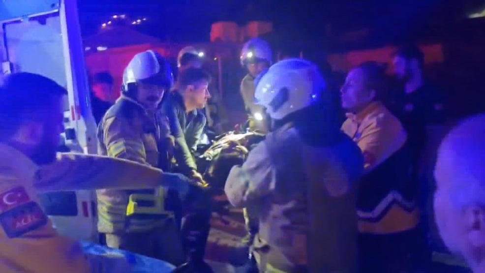 Beykoz’da Otomobil Dereye Uçtu: Sürücü Kaza Yerinden Kaçtı, Yaralıyı İtfaiye Kurtardı