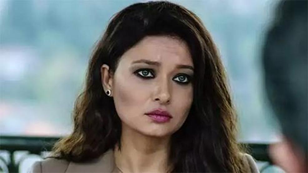 Nurgül Yeşilçay fena dalga geçti O akıma katılanları böyle tiye aldı