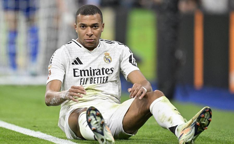 Futbolun yıldızları Ballon dOr yarışına odaklandı İşte adaylar ve favoriler