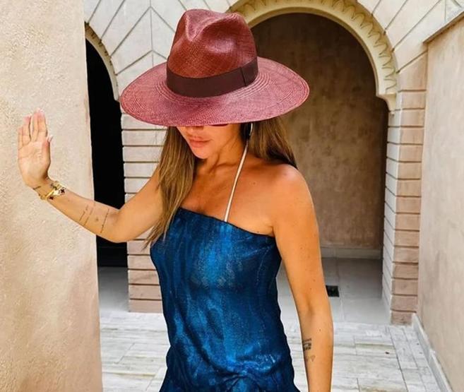 Hadise Maldivler’de nefes kesen tatil pozlarıyla sosyal medyayı salladı
