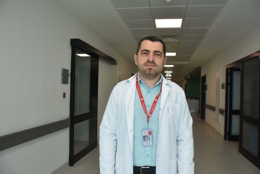 İlaç tedavisinde yan etki görülen Parkinson hastalarına beyin pili ameliyatı