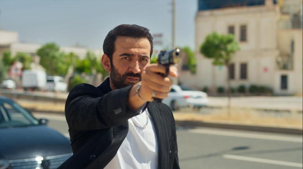 “SEN YANIMDA OL, DÜNYAYI KARŞIMA ALIRIM ALYA”