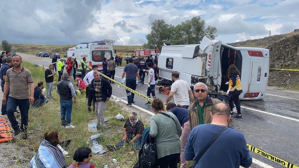 Yozgatta can pazarı Taziye dönüşü kaza: Çok sayıda ölü ve yaralı var