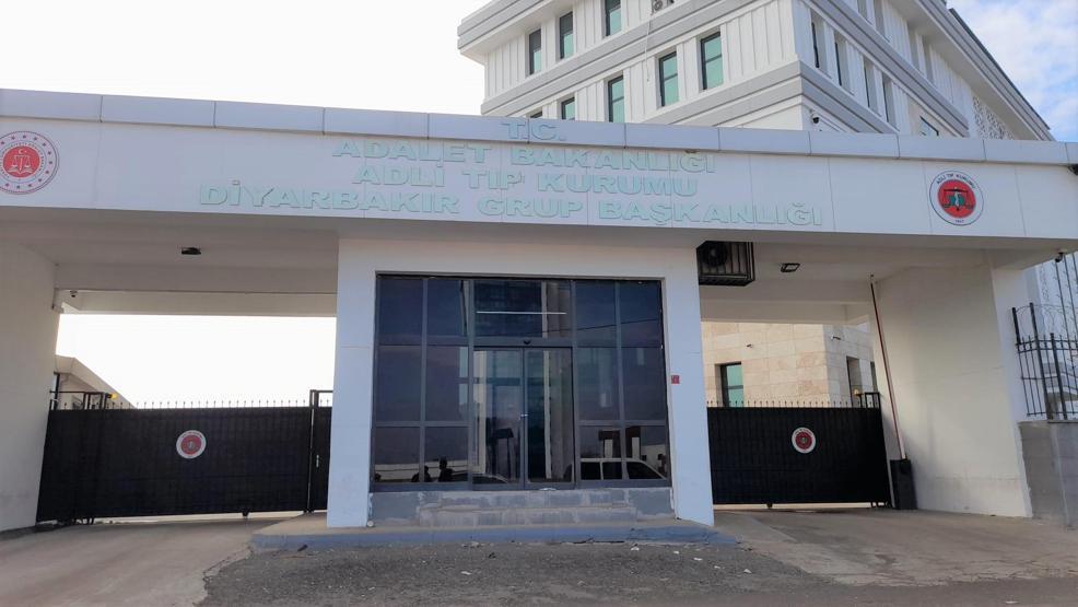 İntihar mektubunda araştırma görevlisini işaret etmişti Görevden uzaklaştırıldı