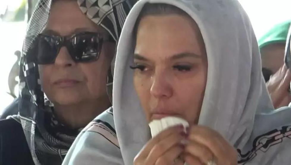 Demet Akalın’ın Acı Günü: Kuzeni Hakan Kılıç Gözyaşlarıyla Defnedildi