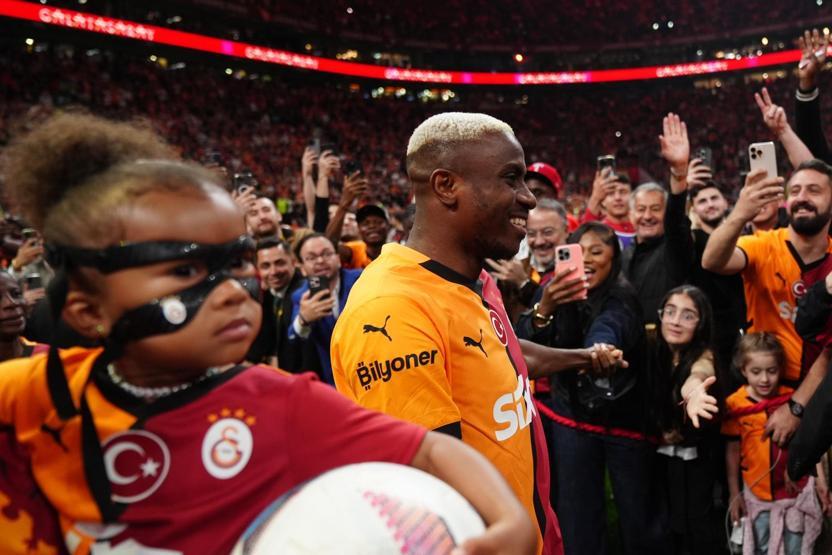 Galatasarayın yıldızı Victor Osimhen yeni takımıyla anlaşma sağladı iddiası