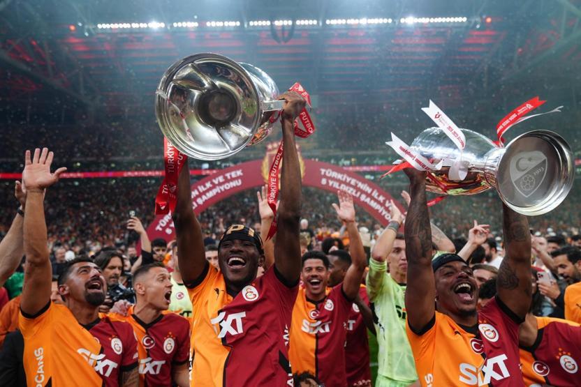 Galatasarayın yıldızı Victor Osimhen yeni takımıyla anlaşma sağladı iddiası