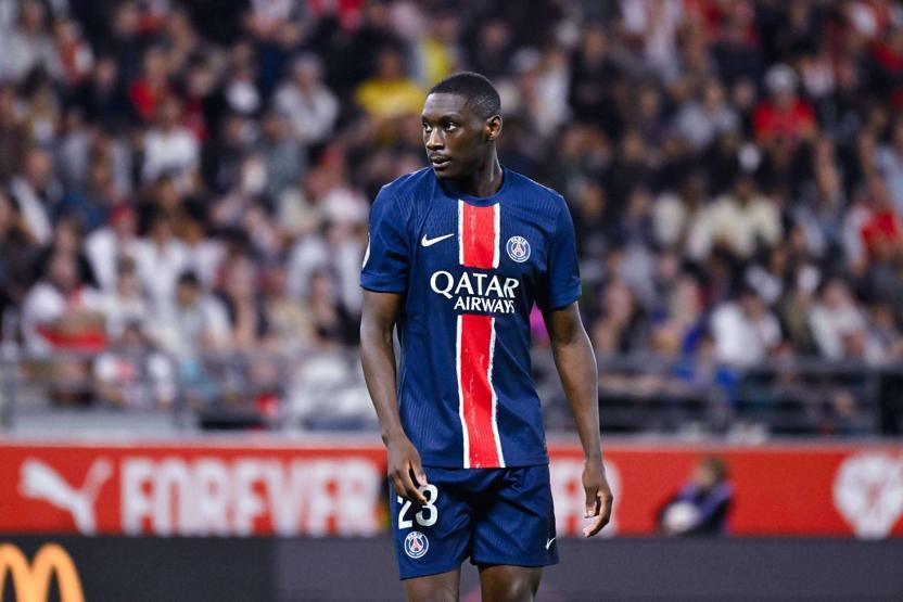 Ali Koç, PSG Başkanı Nasser Al-Khelaifiden yıldız futbolcuyu Fenerbahçeye istedi