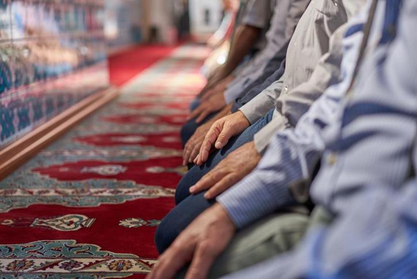 TEŞRİK TEKBİRİ OKUNUŞU: Teşrik Tekbiri Nedir Kurban Bayramı Teşrik Tekbiri Ne Zaman Okunur, Kaç Gün Sürer Türkçe ve Arapça Okunuşu