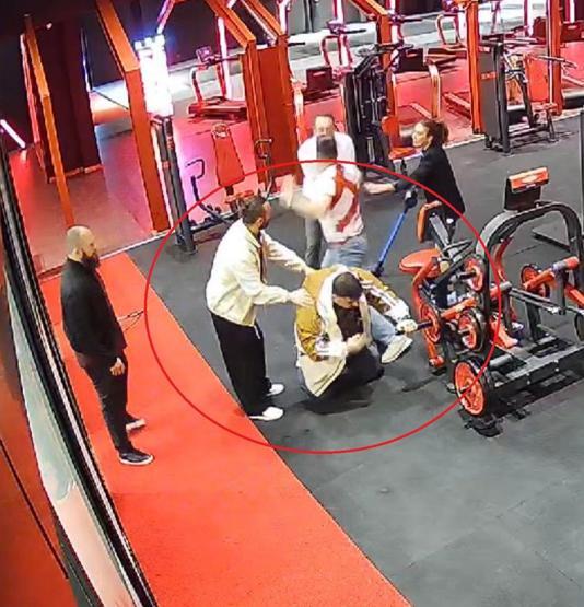 Milli sporcuya silahlı pusu Dakikalarca tekme tokat darp ettiler