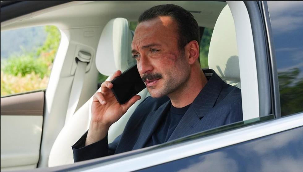 EŞREF, NİSANIN KAPISINDA