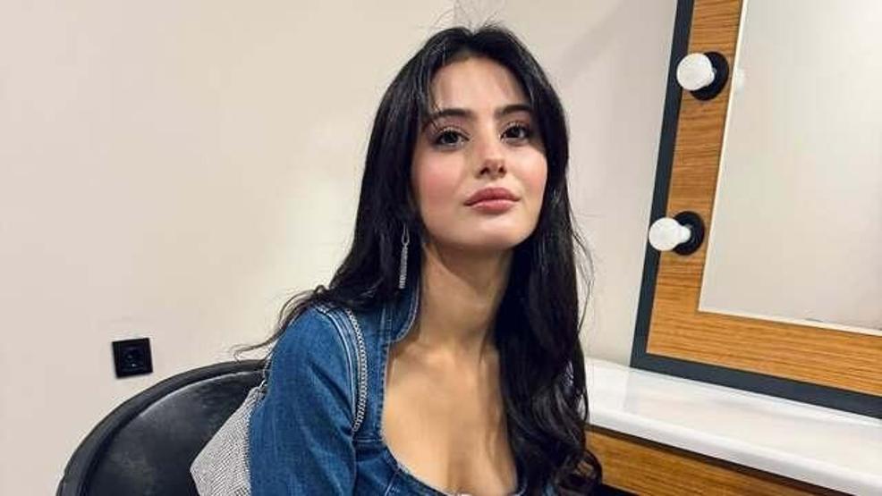 BÜYÜK AŞK SONA ERDİ Şakir Paşa Ailesinin Sümbülü Helin Kandemir ve Celal Can Algül ayrıldı