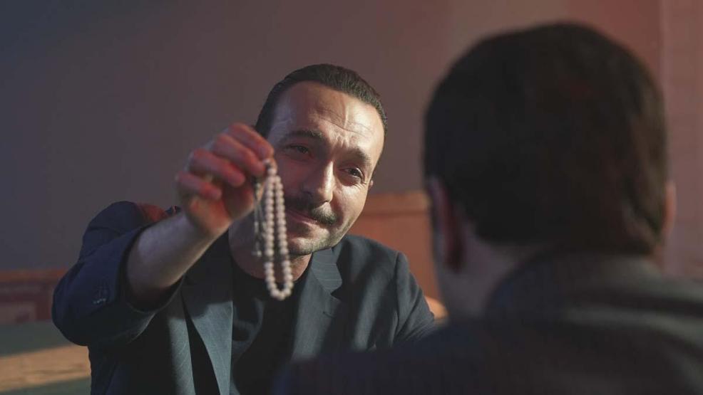 Eşref ve Nisan Aşkın Kollarında Dünyadaki En Yanlış Adama Aşık Oldum