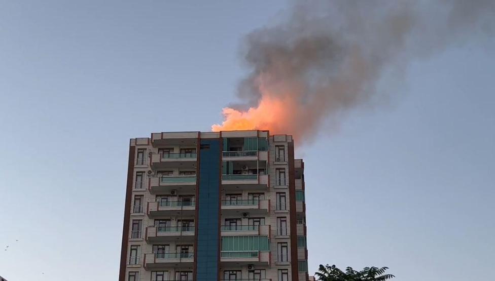 SON DAKİKA | Diyarbakırda 13 katlı binada yangın faciası: 2si çocuk 3 kişi hayatını kaybetti