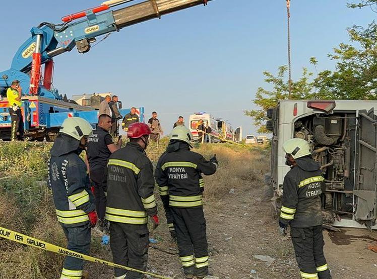Konyada bayram sabahı feci kaza: Ölü ve yaralılar var