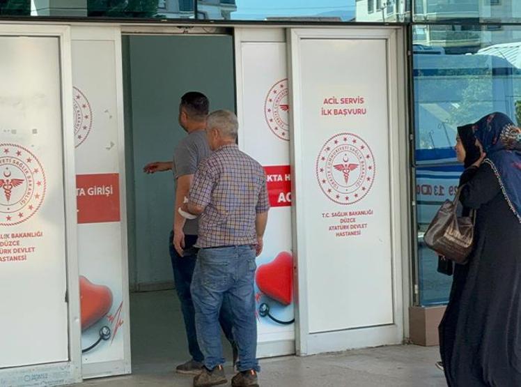 Klasikleşen bayram görüntüleri: Acemi kasaplar hastaneye koştu
